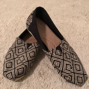 Toms slip ons